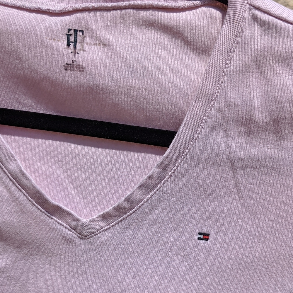 Tommy Hilfiger Vneck Pink Tshirt Classic Short - Picture 3 of 8